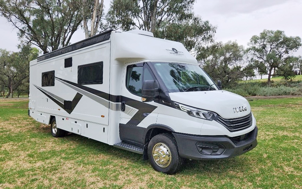 2802SL Double slideout luxury motorhome